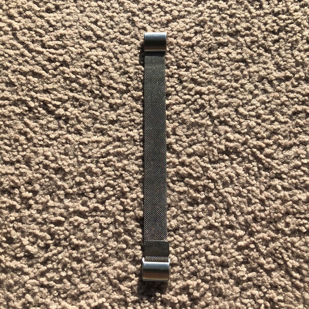 FitBit Charge 3 metal mesh wristband